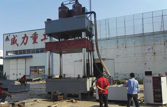 玻璃鋼化糞池液壓機(jī) 玻璃鋼化糞池液壓機(jī)