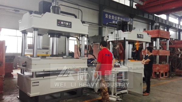 四柱式液壓機(jī)調(diào)試